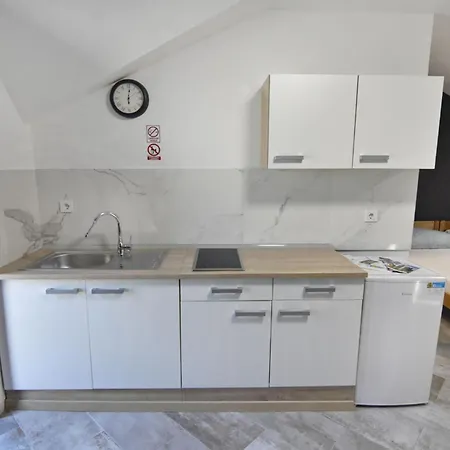 Cozy Flat For Two Plovanija